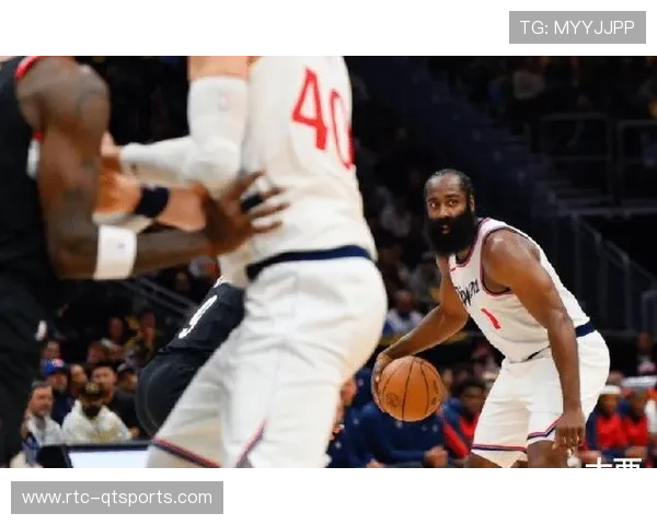 哈登单核带队客战魔术,快船客场疲软攻防失衡 哈登单核带队客战魔术,快船客场疲软攻防失衡