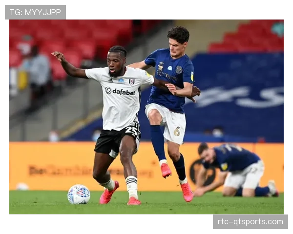 “保级战前瞻:布伦特福德与埃弗顿的‘大巴’对决,谁更坚固?”